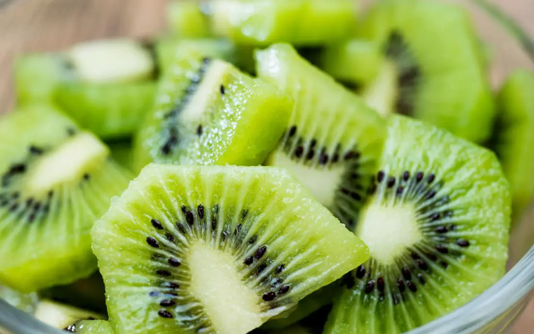 When are kiwi season